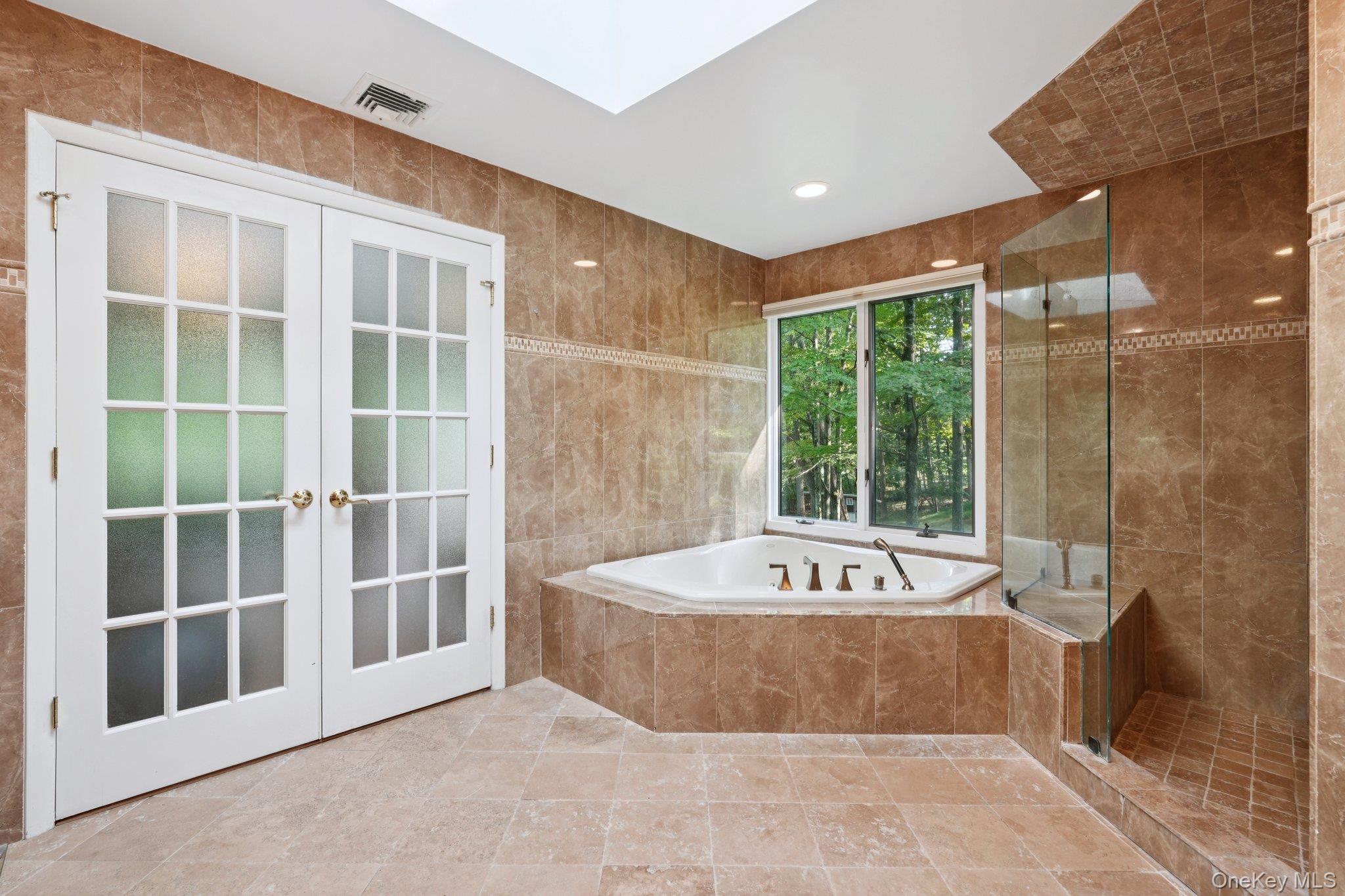 #19 photo, 11 Old Phillips Hill Road, New City , NY 10956