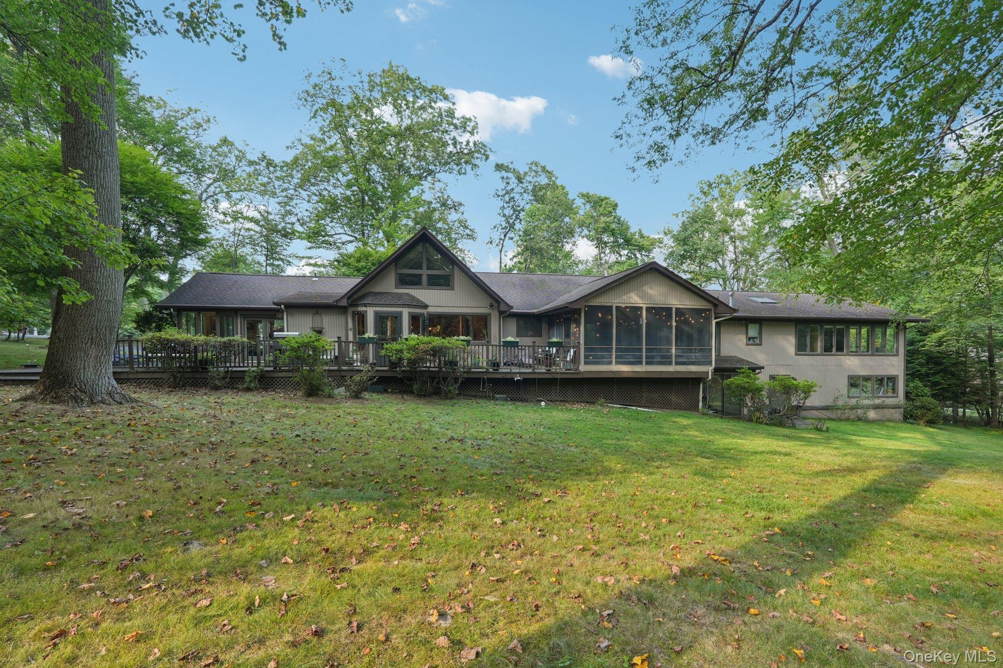 #2 photo, 11 Old Phillips Hill Road, New City , NY 10956