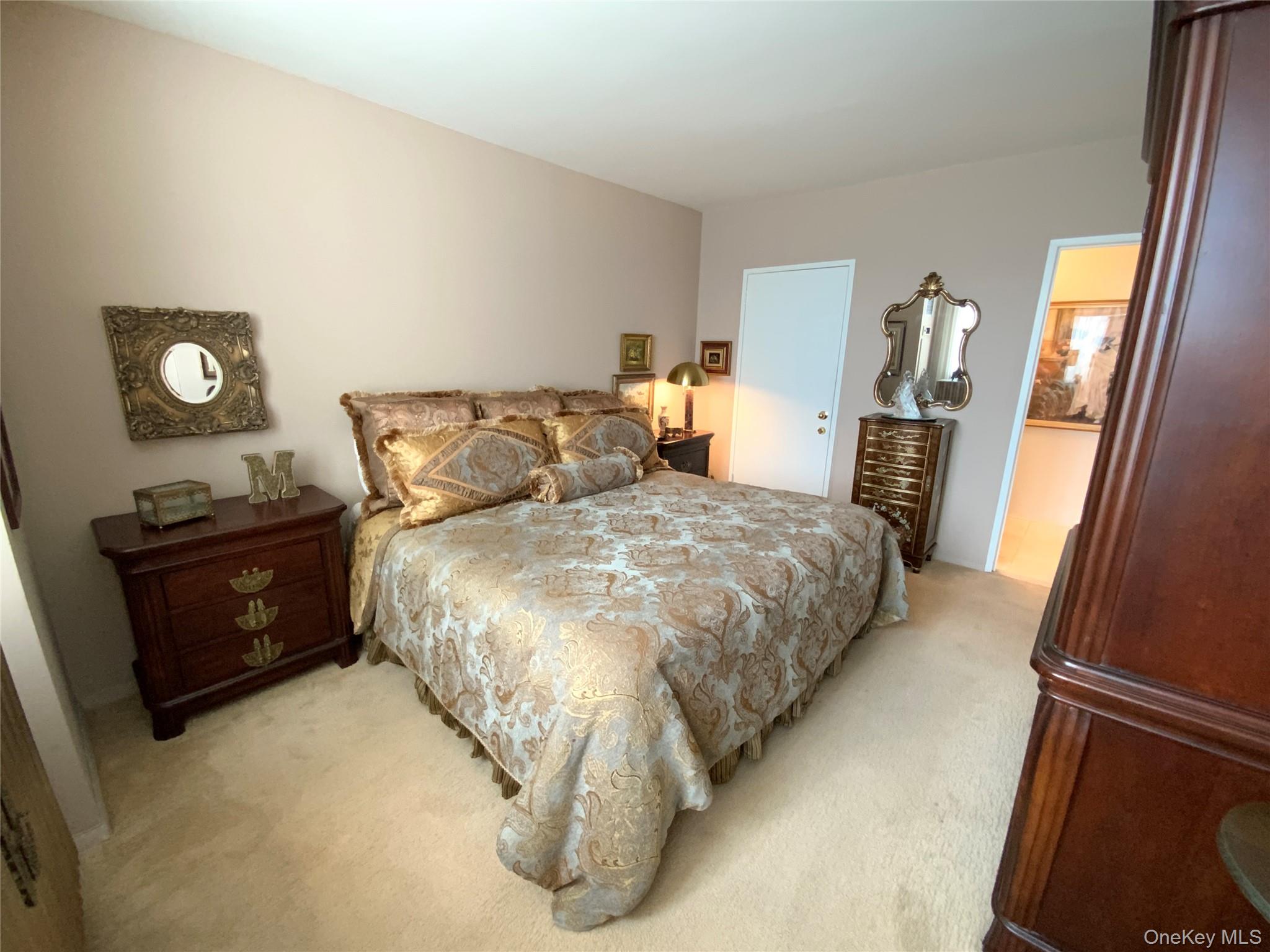 #15 photo, 27110 Grand Central Parkway Parkway, クイーンズ区 Floral Park , NY 11005