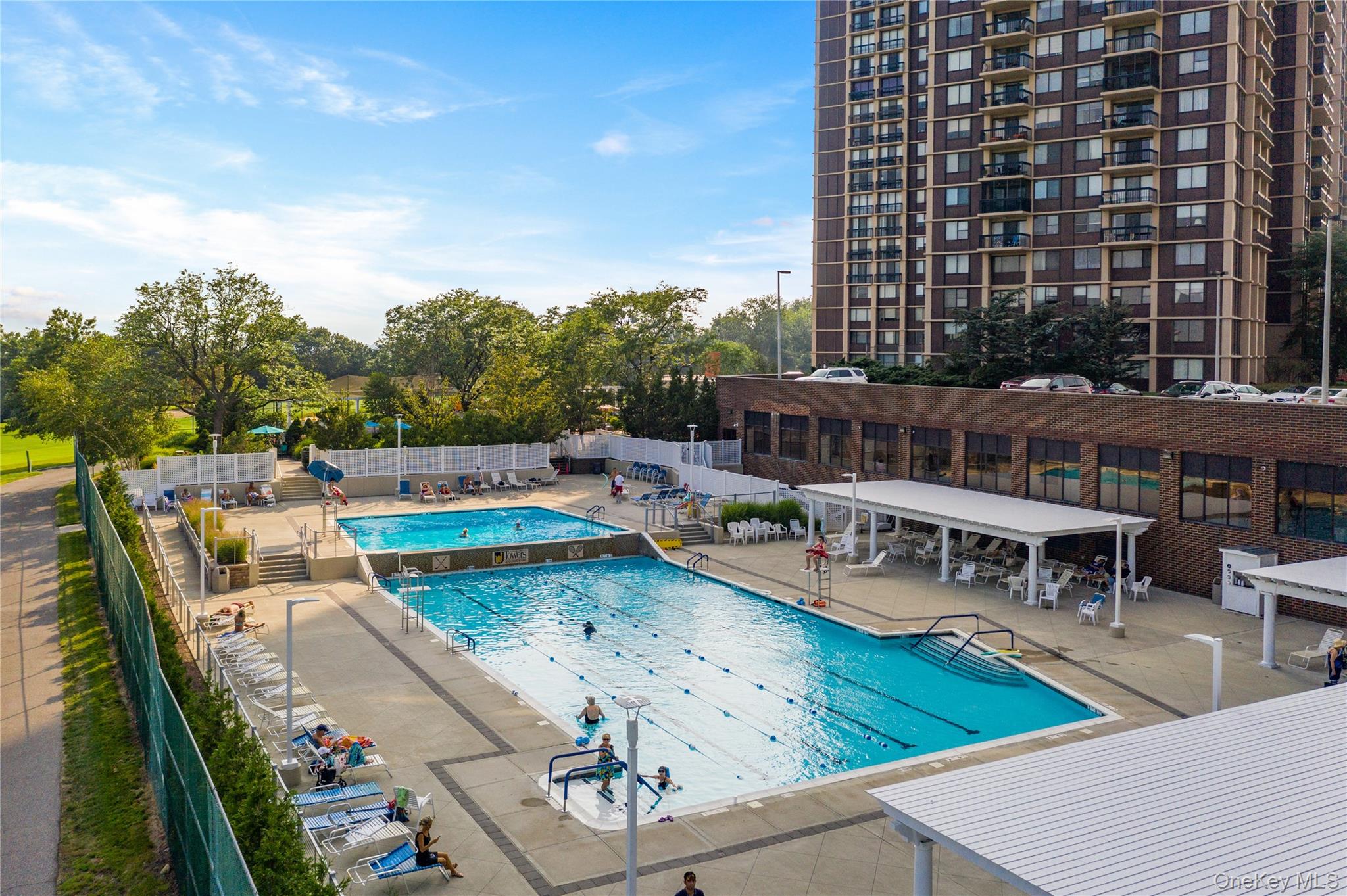 #19 photo, 27110 Grand Central Parkway Parkway, クイーンズ区 Floral Park , NY 11005