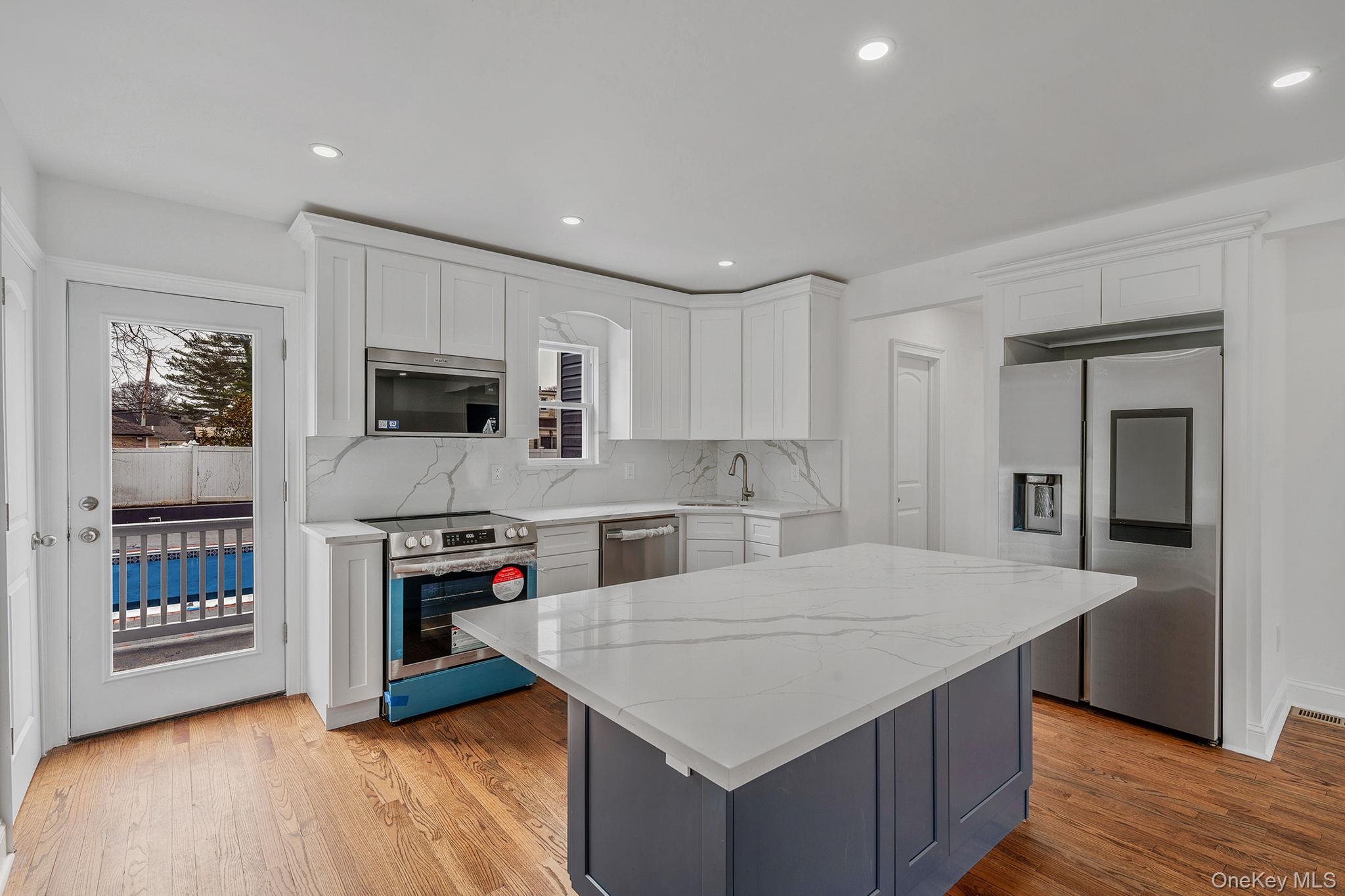 #12 photo, 255 Moore Avenue, Freeport , NY 11520