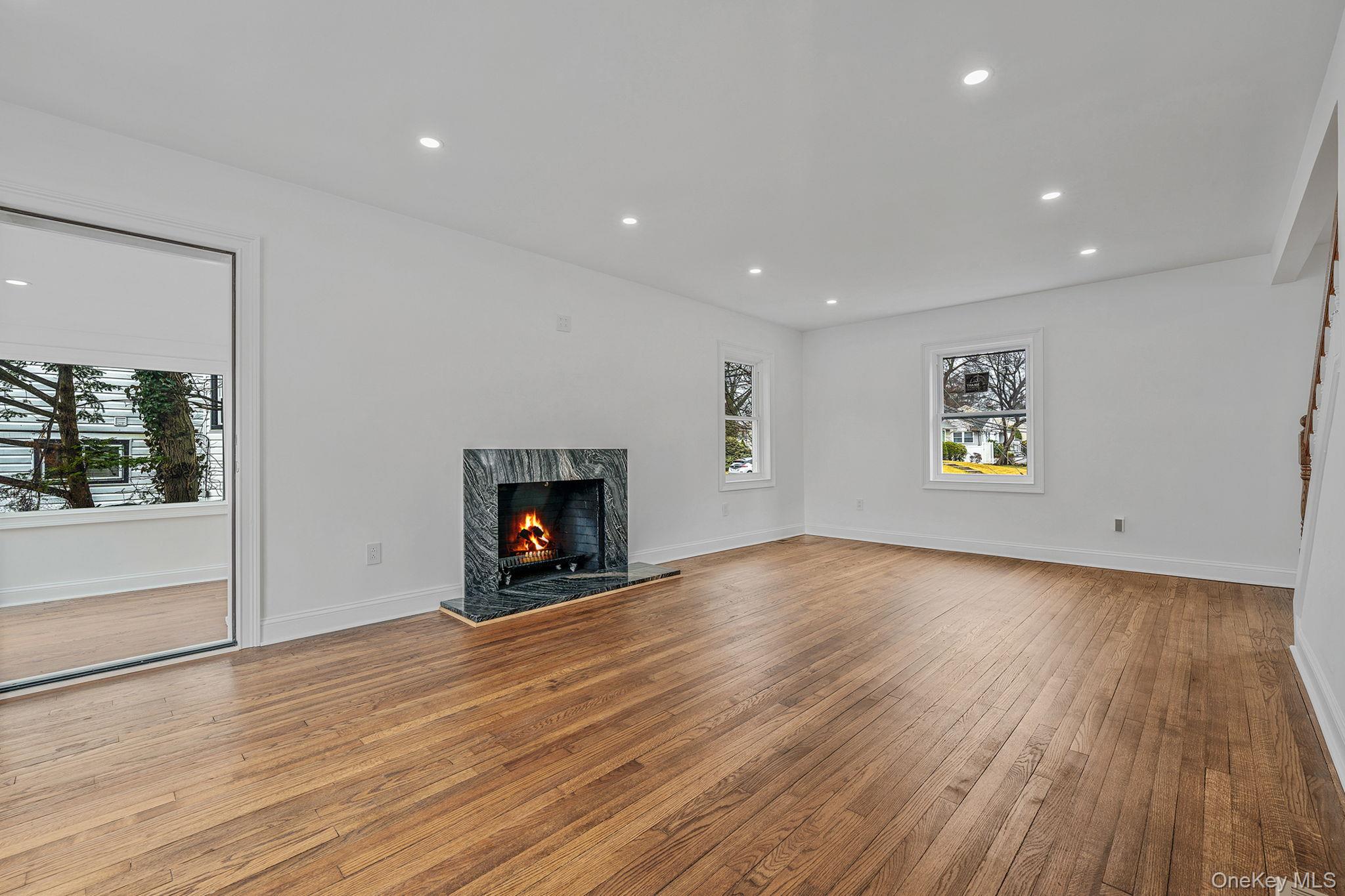 #16 photo, 255 Moore Avenue, Freeport , NY 11520