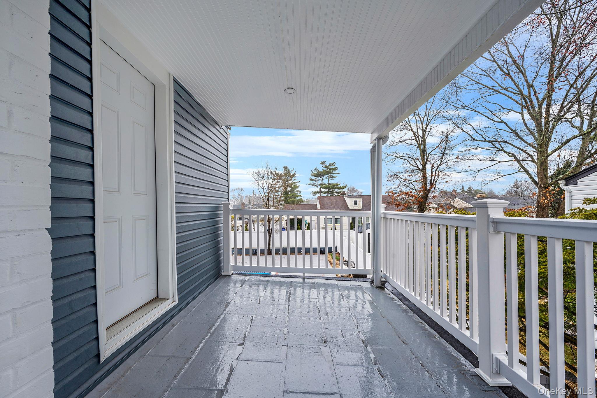 #9 photo, 255 Moore Avenue, Freeport , NY 11520