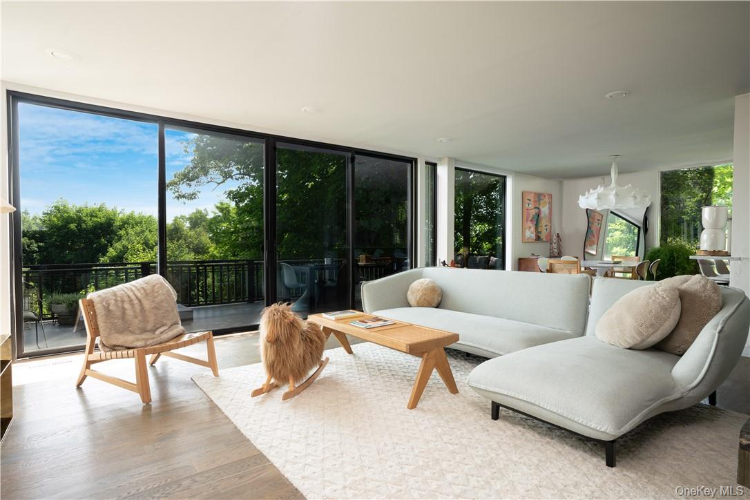 #1 photo, 185 Tweed Boulevard, Nyack , NY 10960