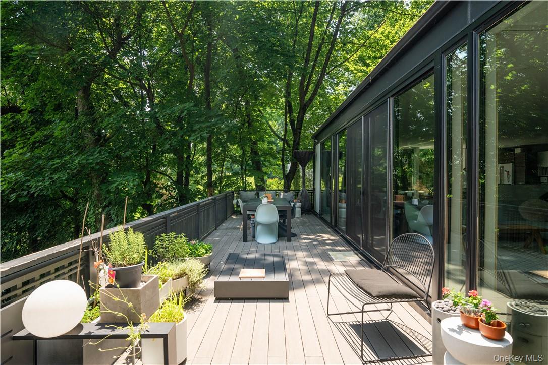 #10 photo, 185 Tweed Boulevard, Nyack , NY 10960