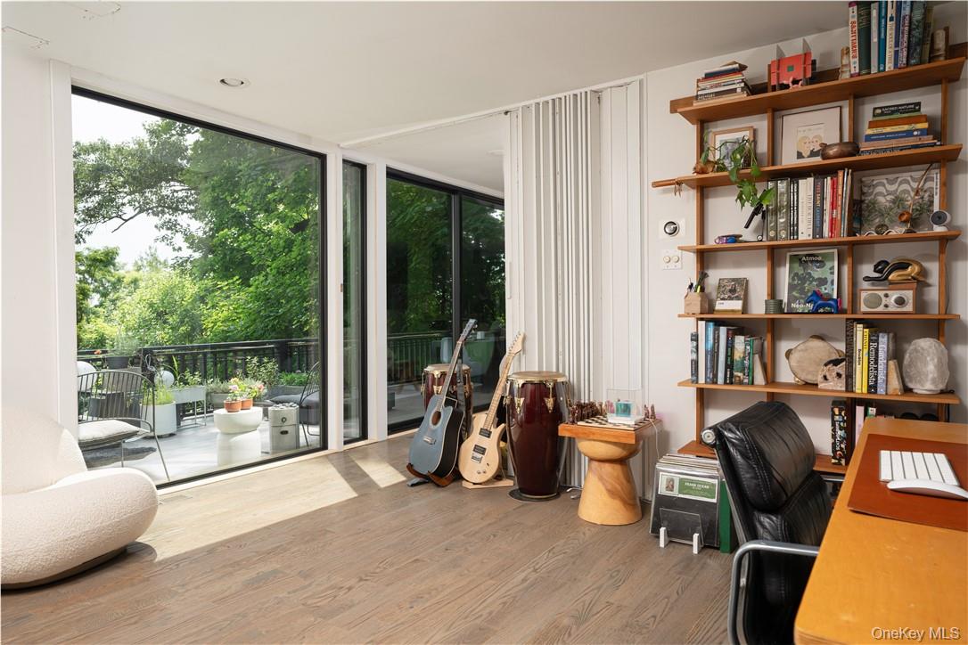 #17 photo, 185 Tweed Boulevard, Nyack , NY 10960