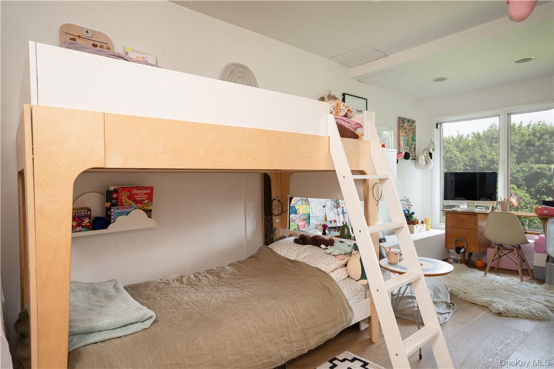 #20 photo, 185 Tweed Boulevard, Nyack , NY 10960