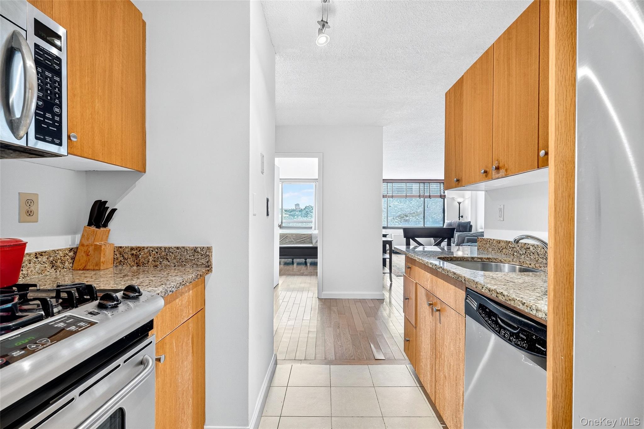 #5 photo, 2287 Johnson Avenue, Bronx , NY 10463