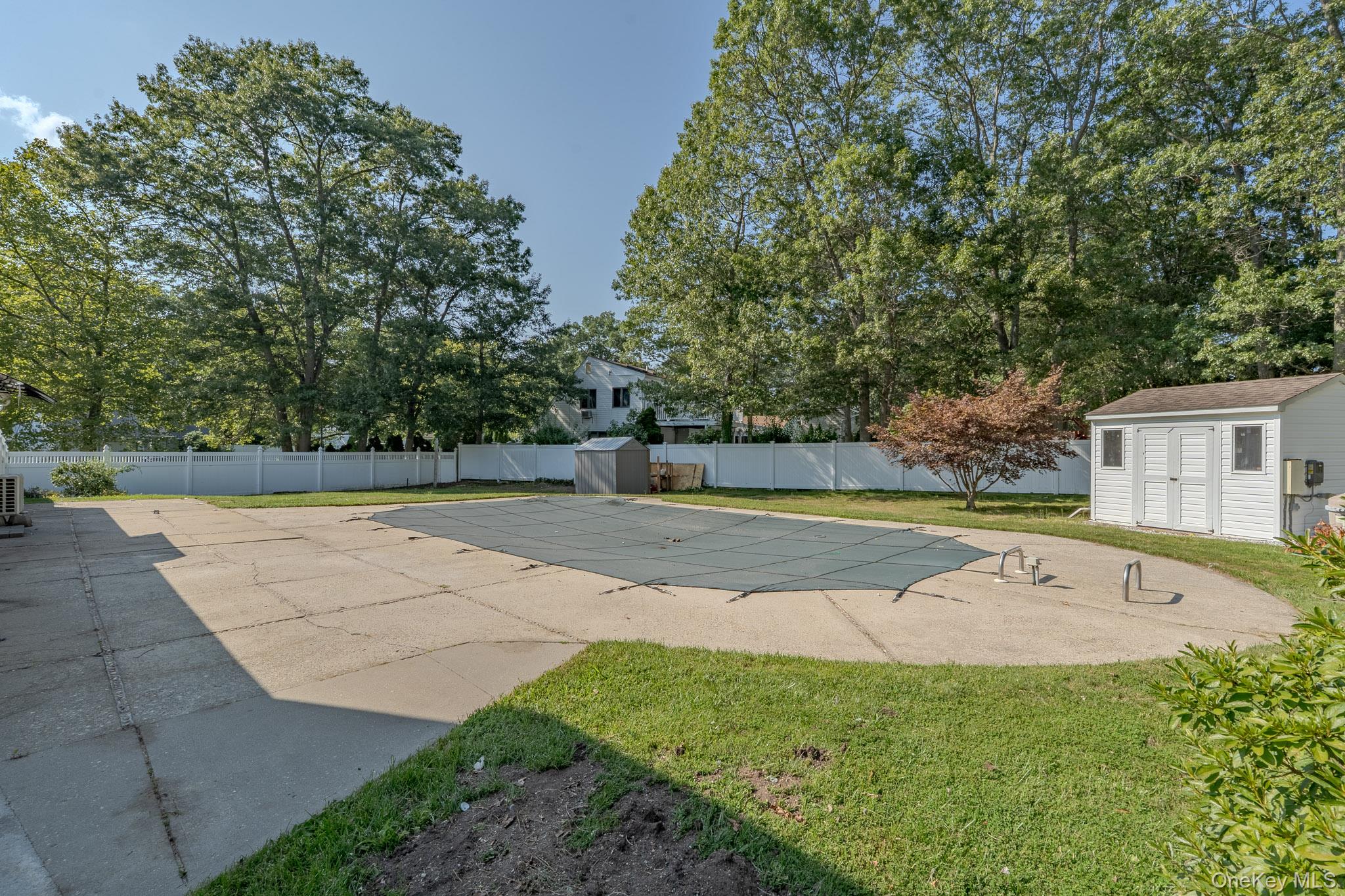 #6 photo, 21 Mount Snow Lane, Coram , NY 11727