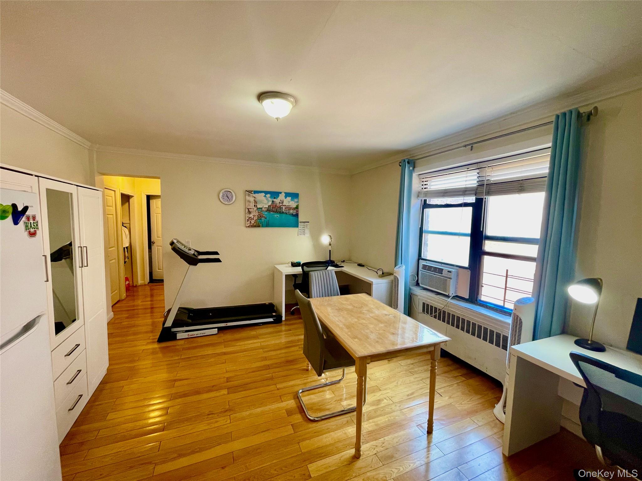 #4 photo, 4425 Macnish Street, クイーンズ区 Elmhurst , NY 11373