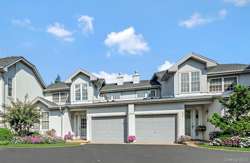 #1 photo, 685 Balfour Place, सफ़ोक काउंटी Melville , NY 11747