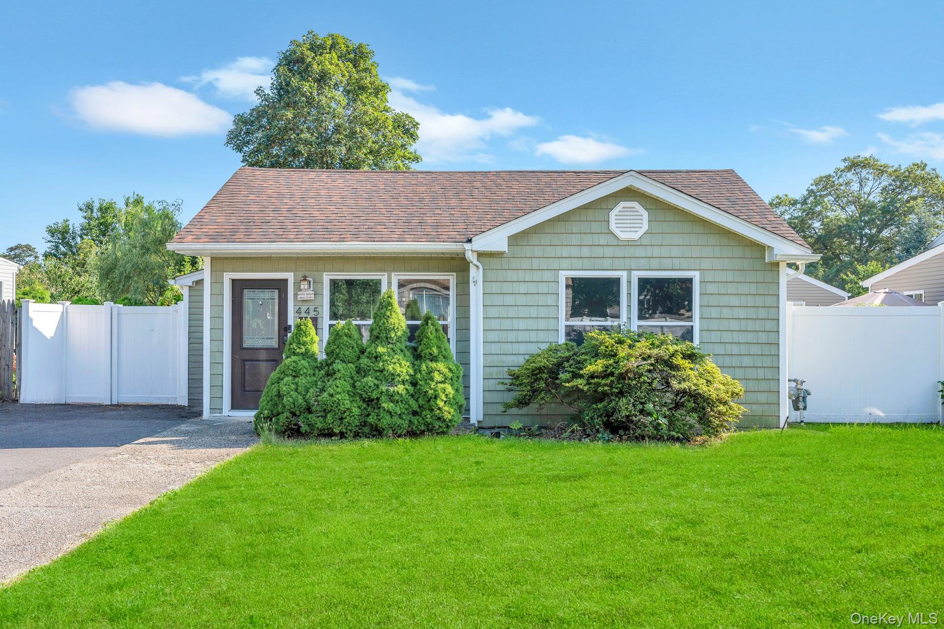 #1 photo, 445 48th Street, 东长岛 Lindenhurst , NY 11757