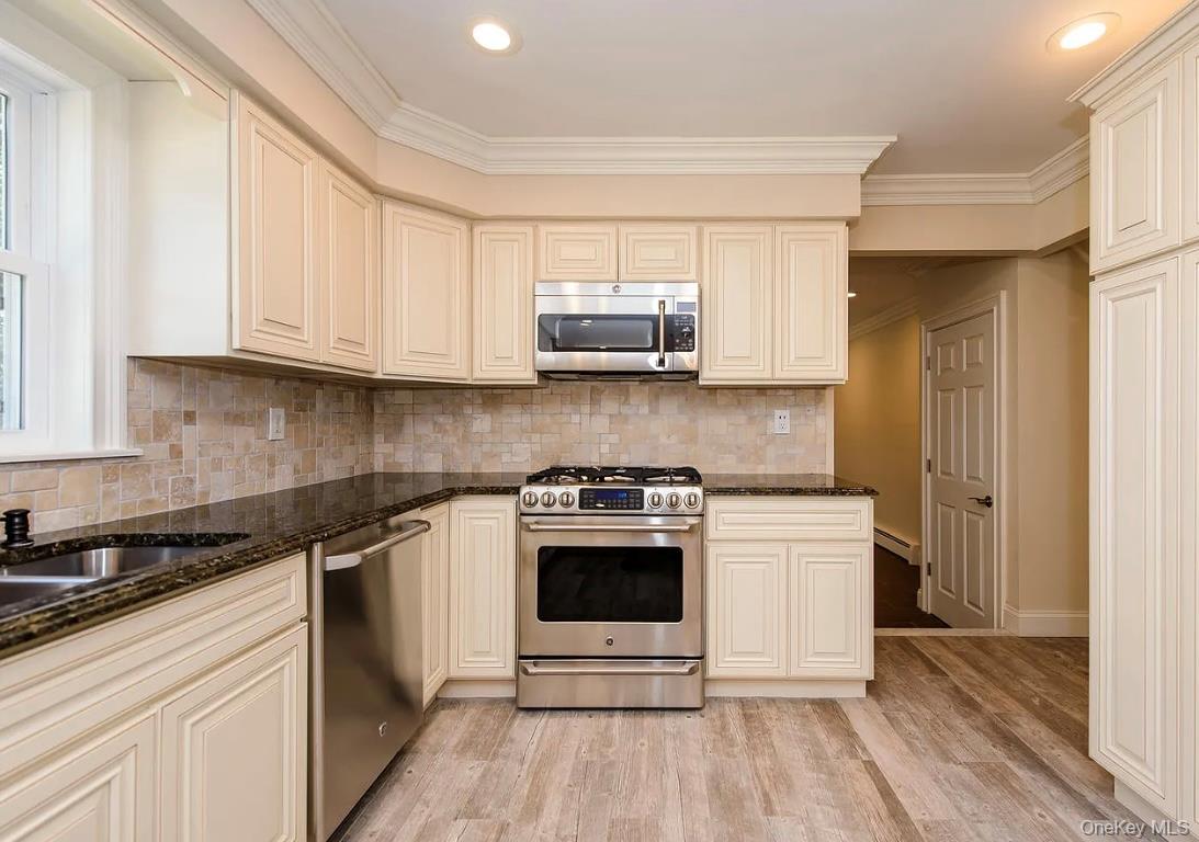 #7 photo, 29 Thornwood Drive, サフォーク郡 Dix Hills , NY 11746