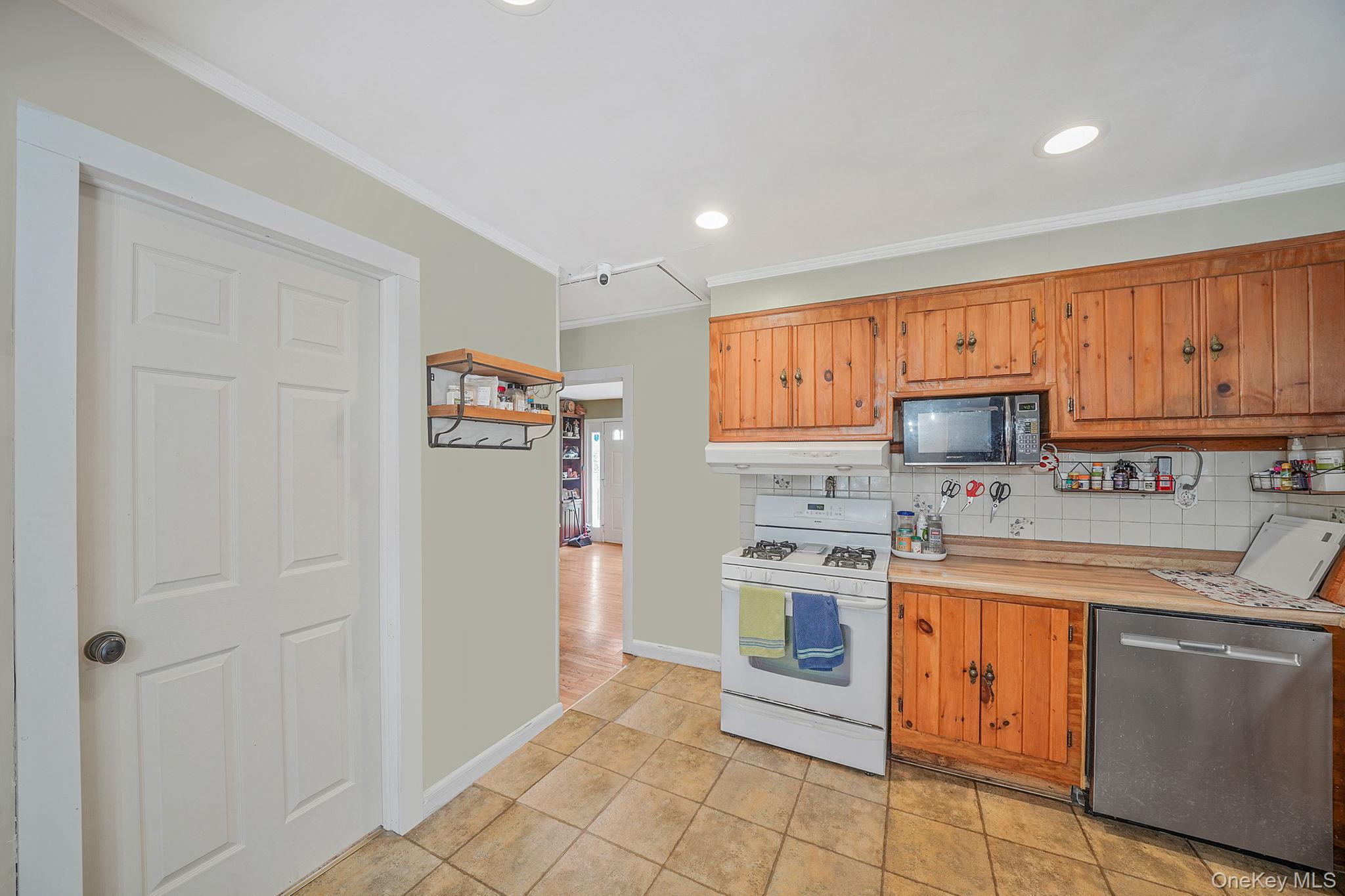 #10 photo, 52 Daly Road, サフォーク郡 East Northport , NY 11731