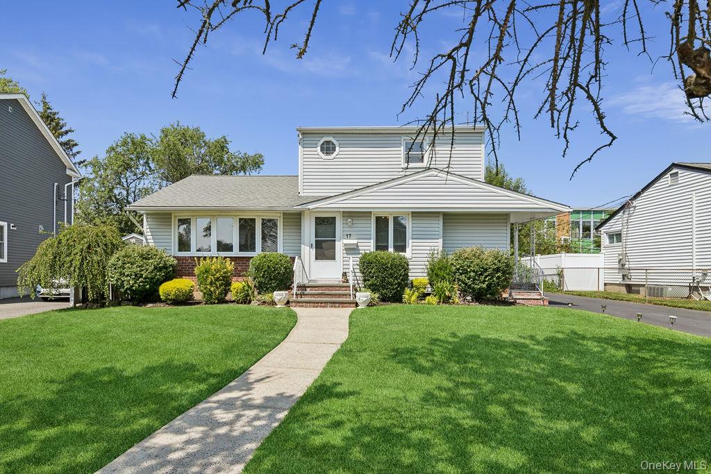 #1 photo, 17 Columbia Road, 长岛 Hicksville , NY 11801