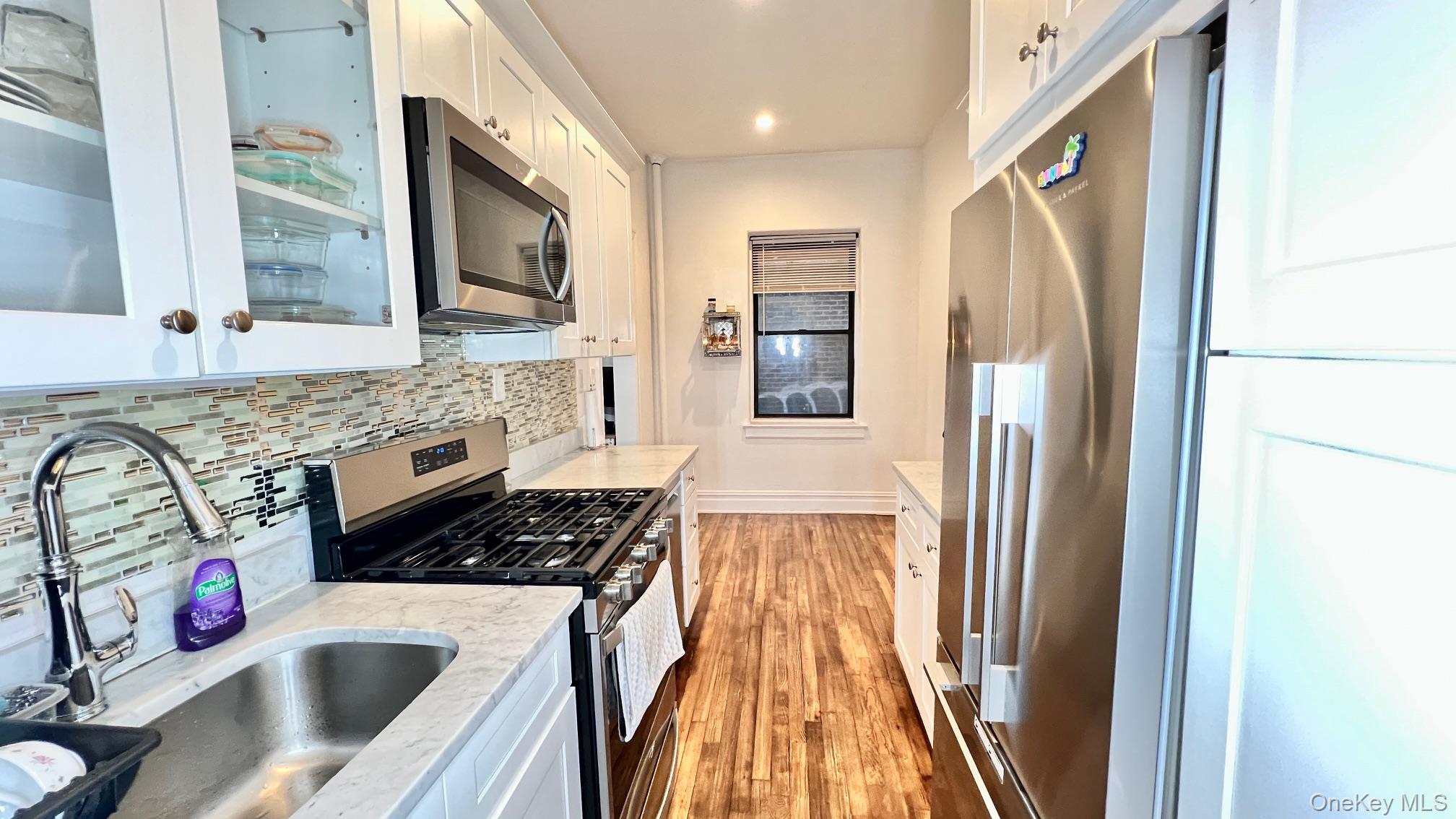 #16 photo, 7035 Broadway, Jackson Heights , NY 11372