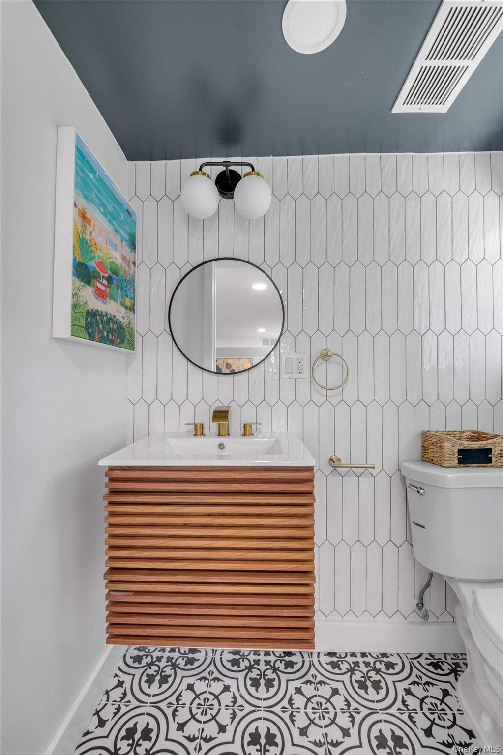 #20 photo, 2001 Wellington Court, ナッソー郡 Westbury , NY 11590