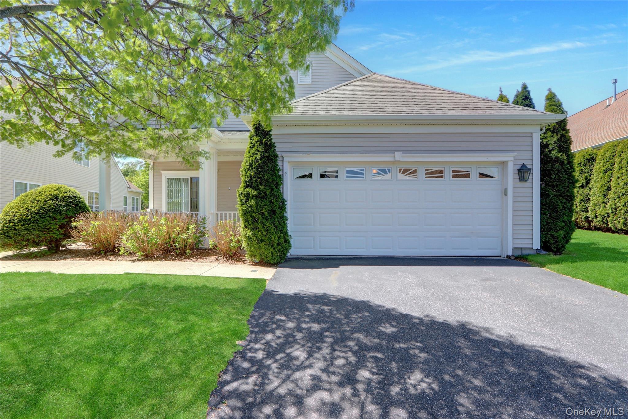 #2 photo, 4 Oakhurst Court, サフォーク郡 Mount Sinai , NY 11766