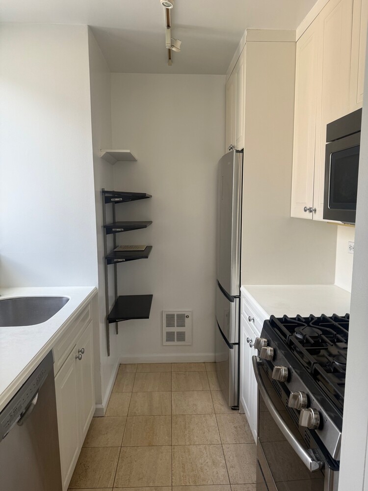 #3 photo, 255 E 49TH Street, マンハッタン Turtle Bay , NY 10022