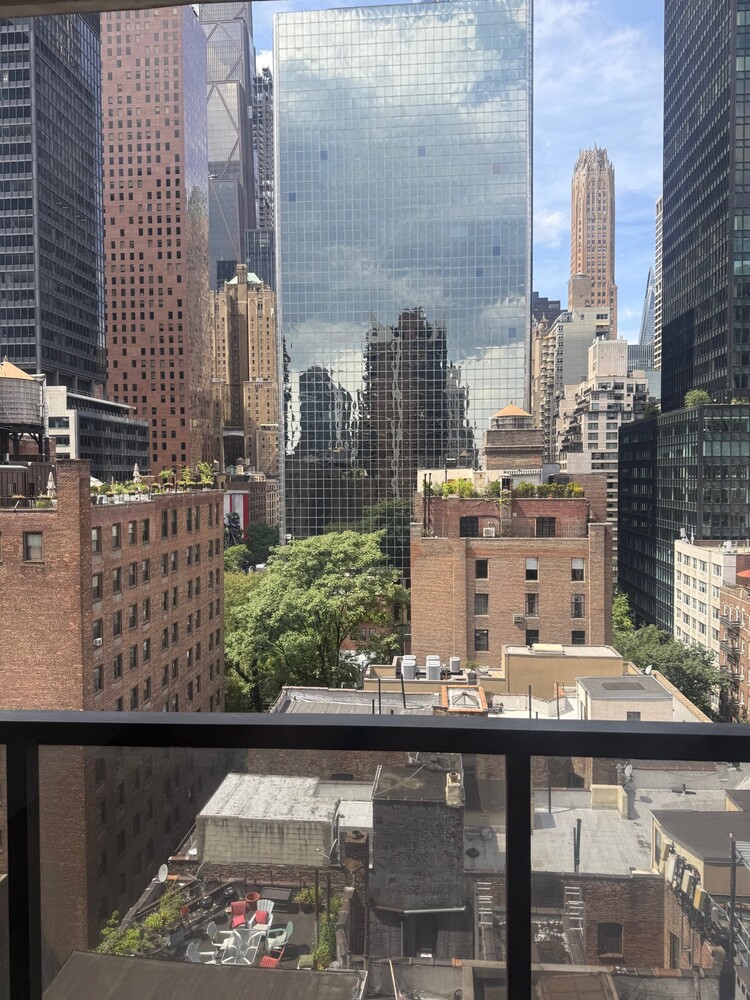 #5 photo, 255 E 49TH Street, マンハッタン Turtle Bay , NY 10022