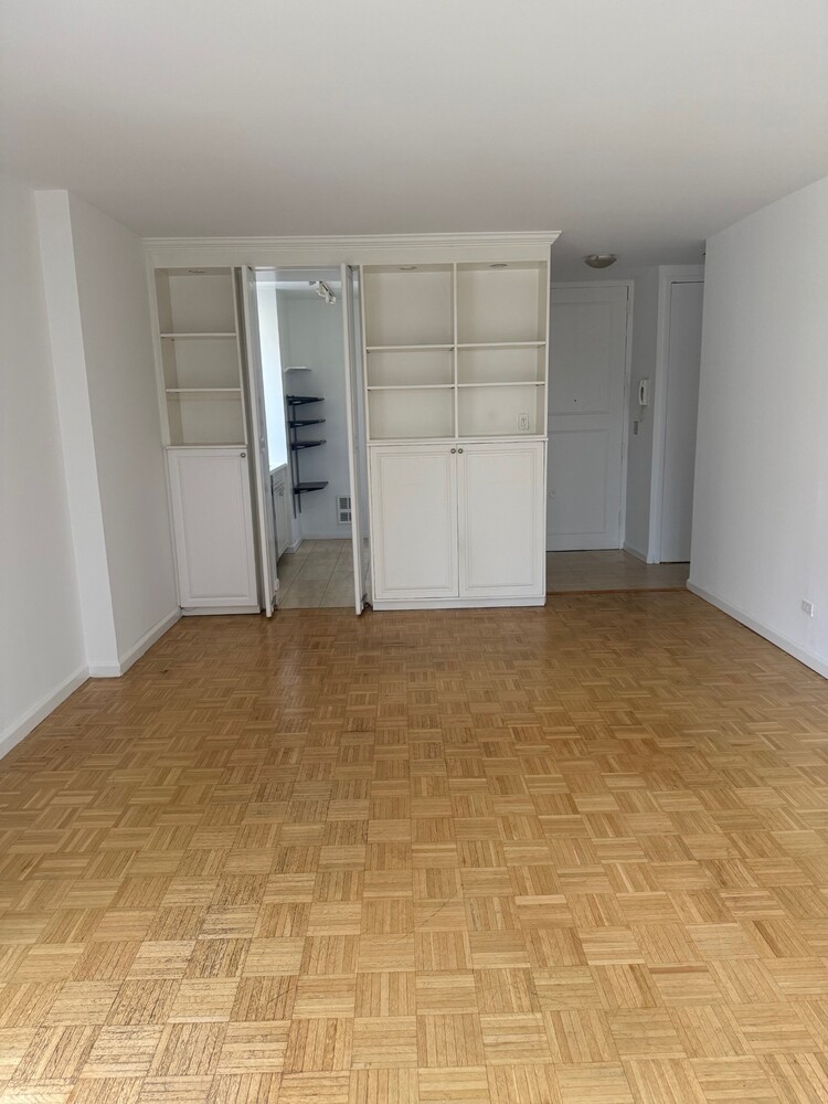 #8 photo, 255 E 49TH Street, マンハッタン Turtle Bay , NY 10022