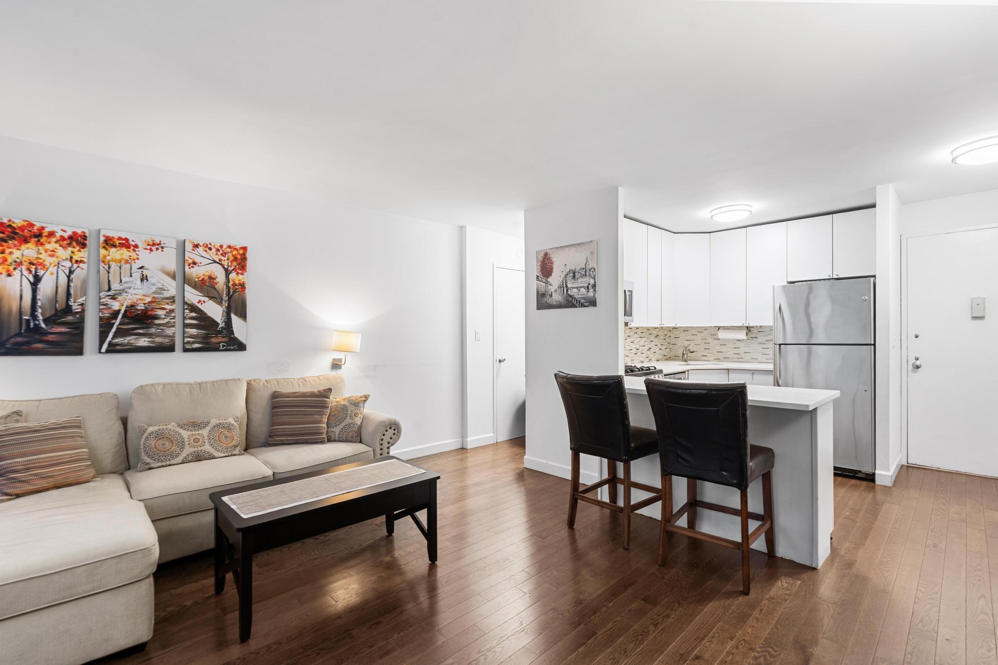 #3 photo, 333 E 45th Street, マンハッタン Turtle Bay , NY 10017