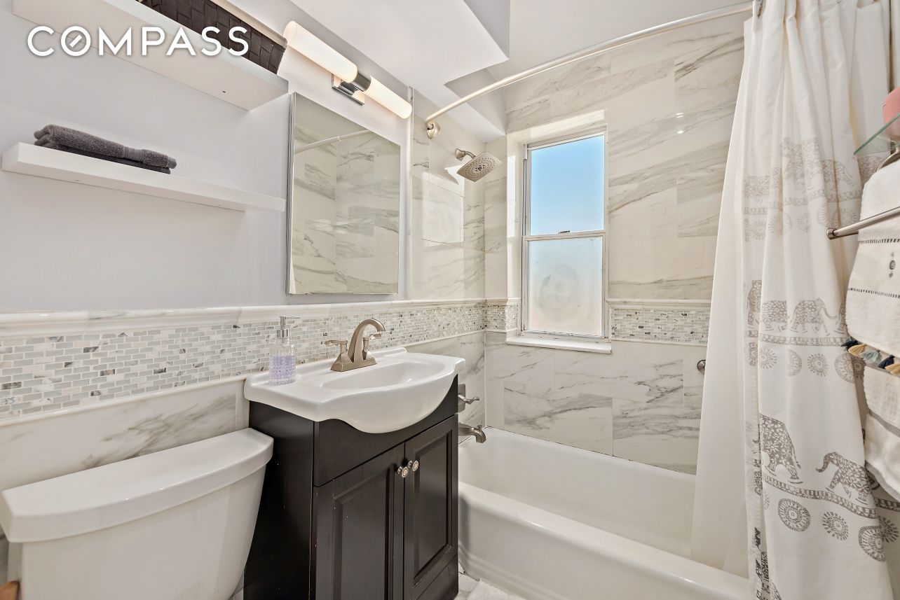 #13 photo, 5730 Mosholu Avenue, ブロンクス区 North Riverdale , NY 10471