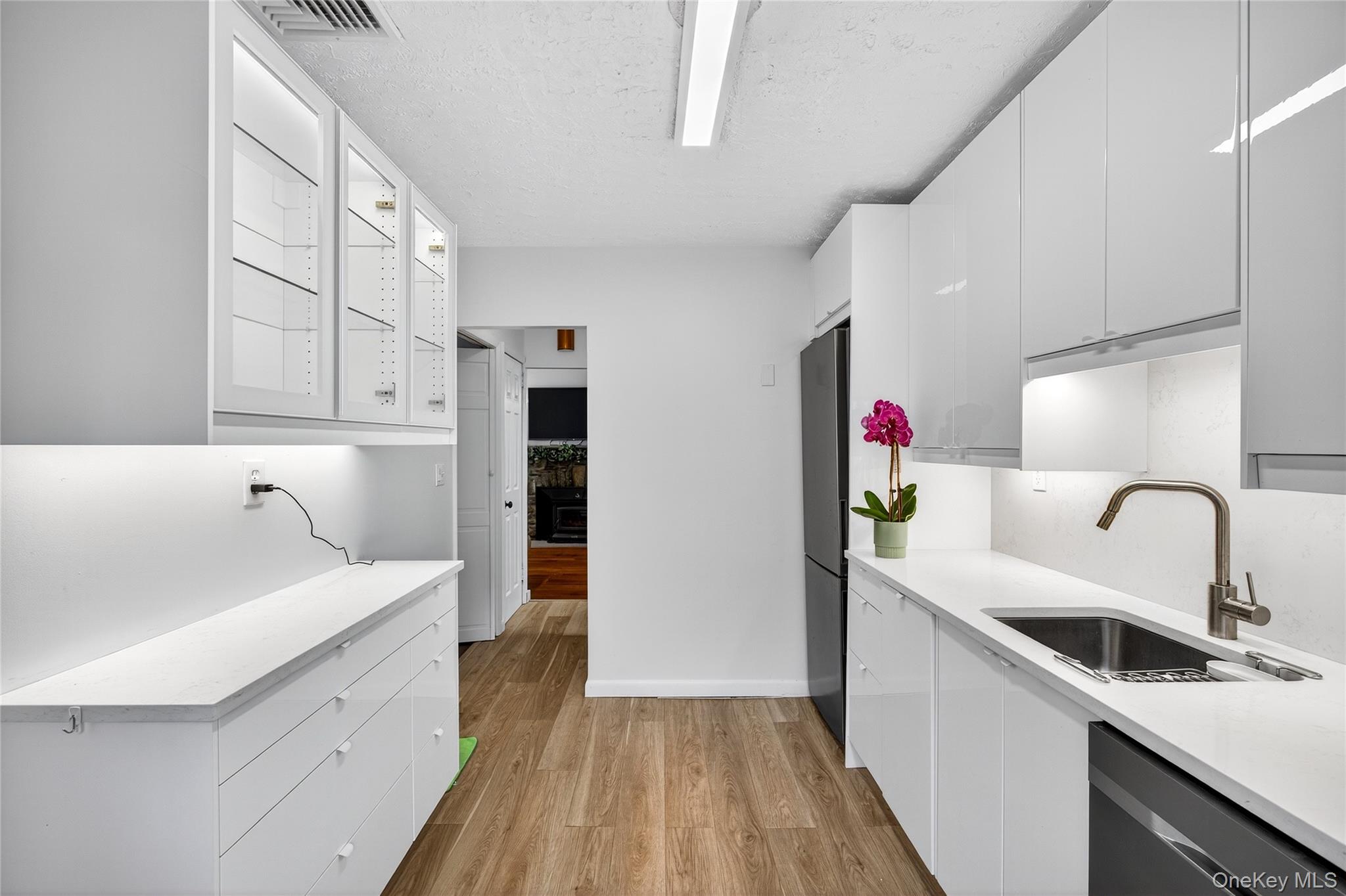 #14 photo, 14 Mountain Trail, Pleasantville , NY 10570