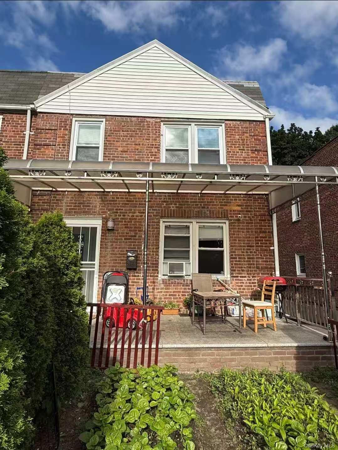 #1 photo, 68-48 Selfridge Street, फॉरेस्ट हिल्स Forest Hills , NY 11375