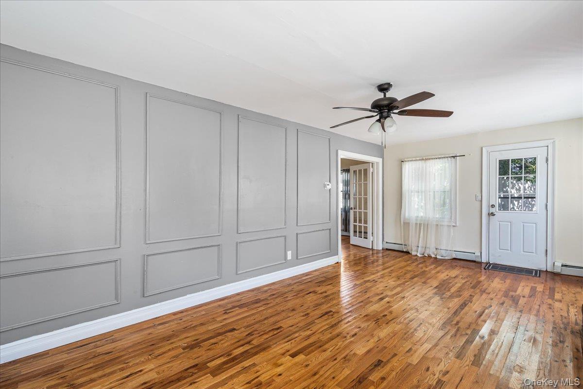 #10 photo, 159 Spring Lane, Levittown , NY 11756