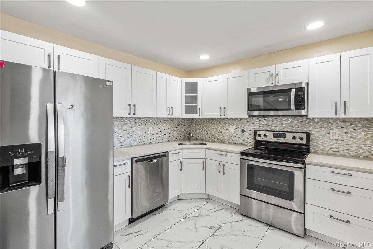 #11 photo, 159 Spring Lane, Levittown , NY 11756