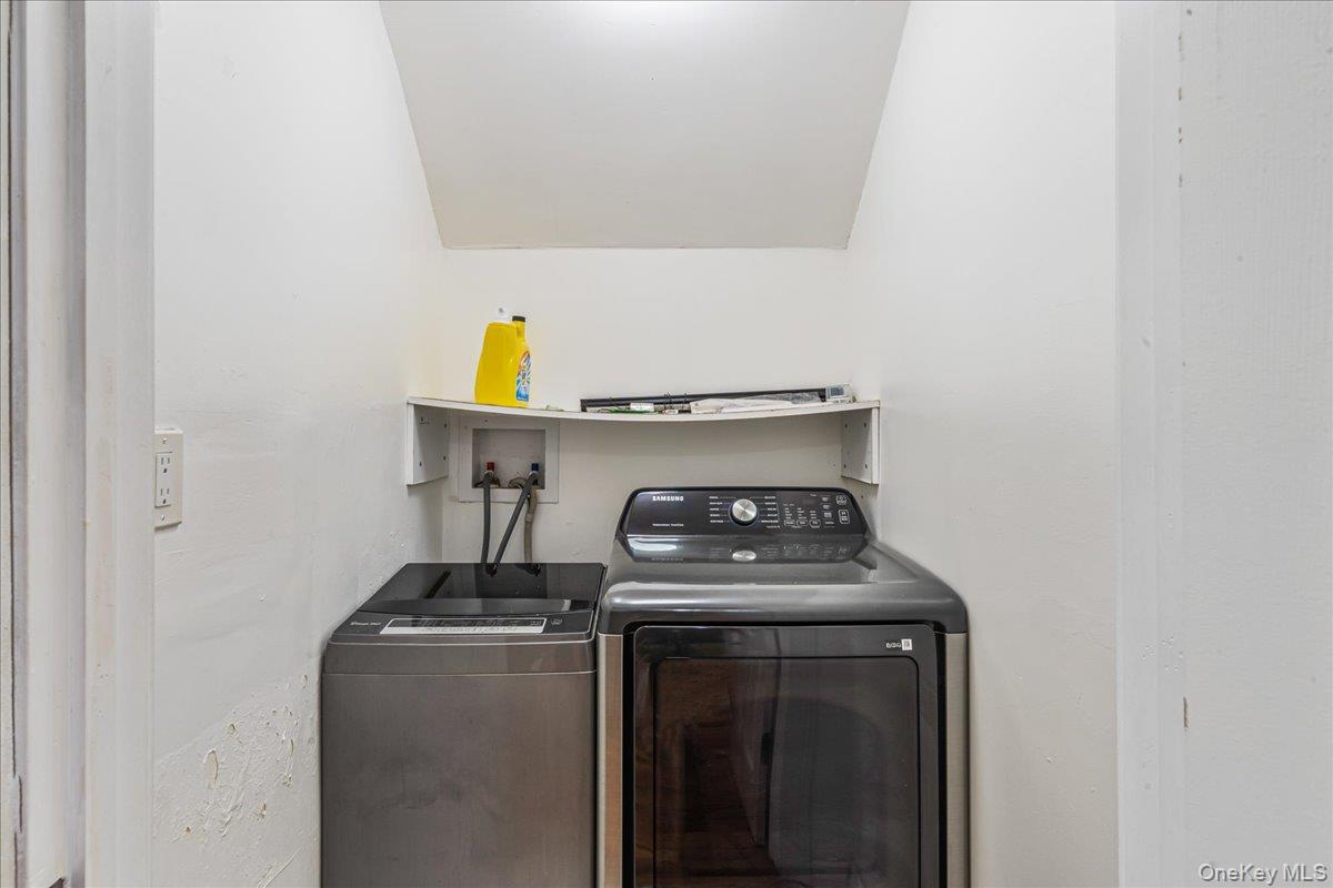 #15 photo, 159 Spring Lane, Levittown , NY 11756