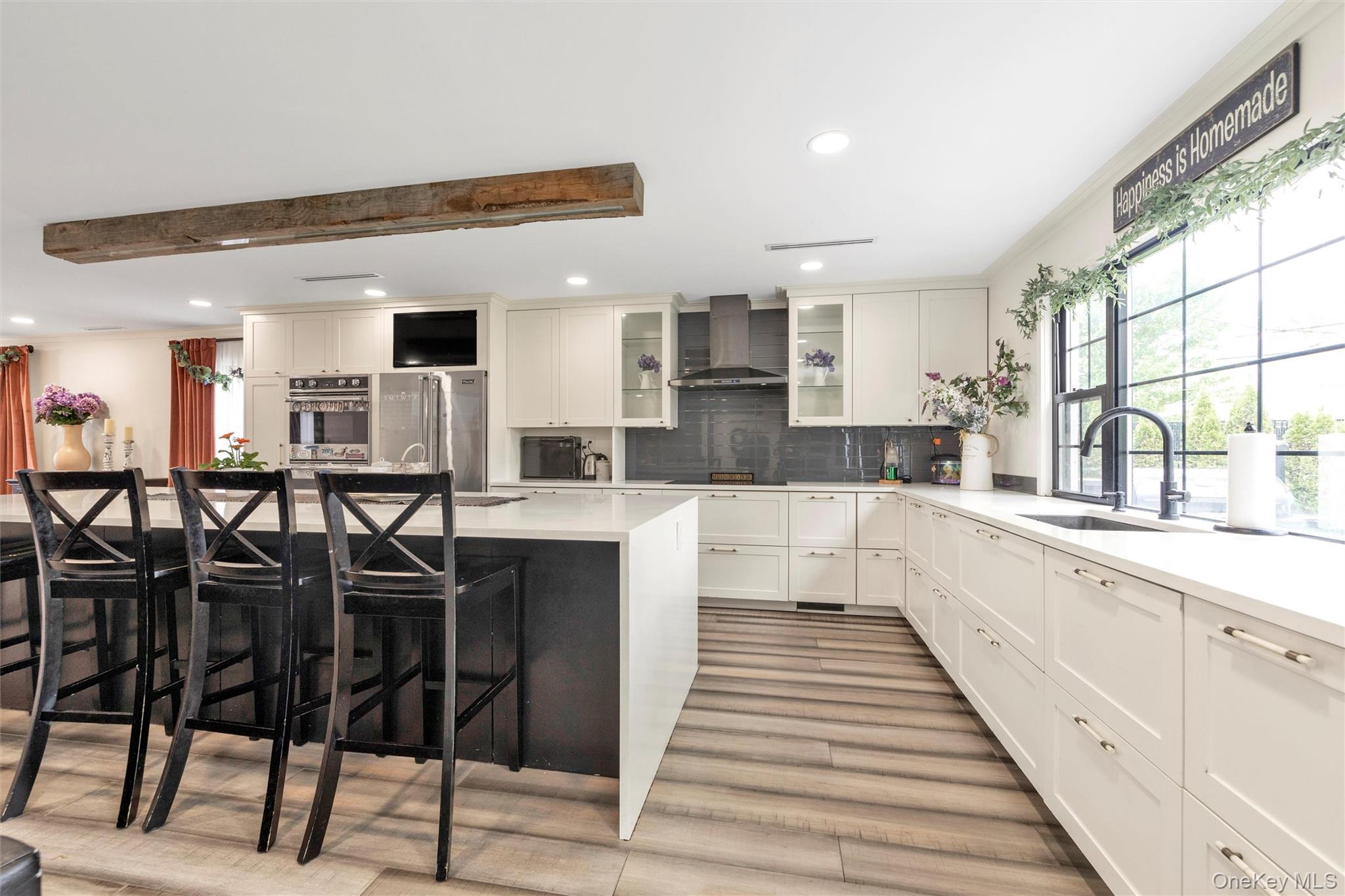 #8 photo, 8 Family Lane, ナッソー郡 Levittown , NY 11756