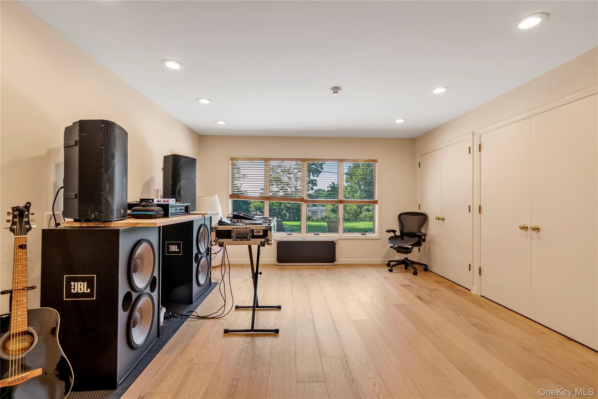 #14 photo, 15 Parkway Drive, ナッソー郡 Roslyn Heights , NY 11577