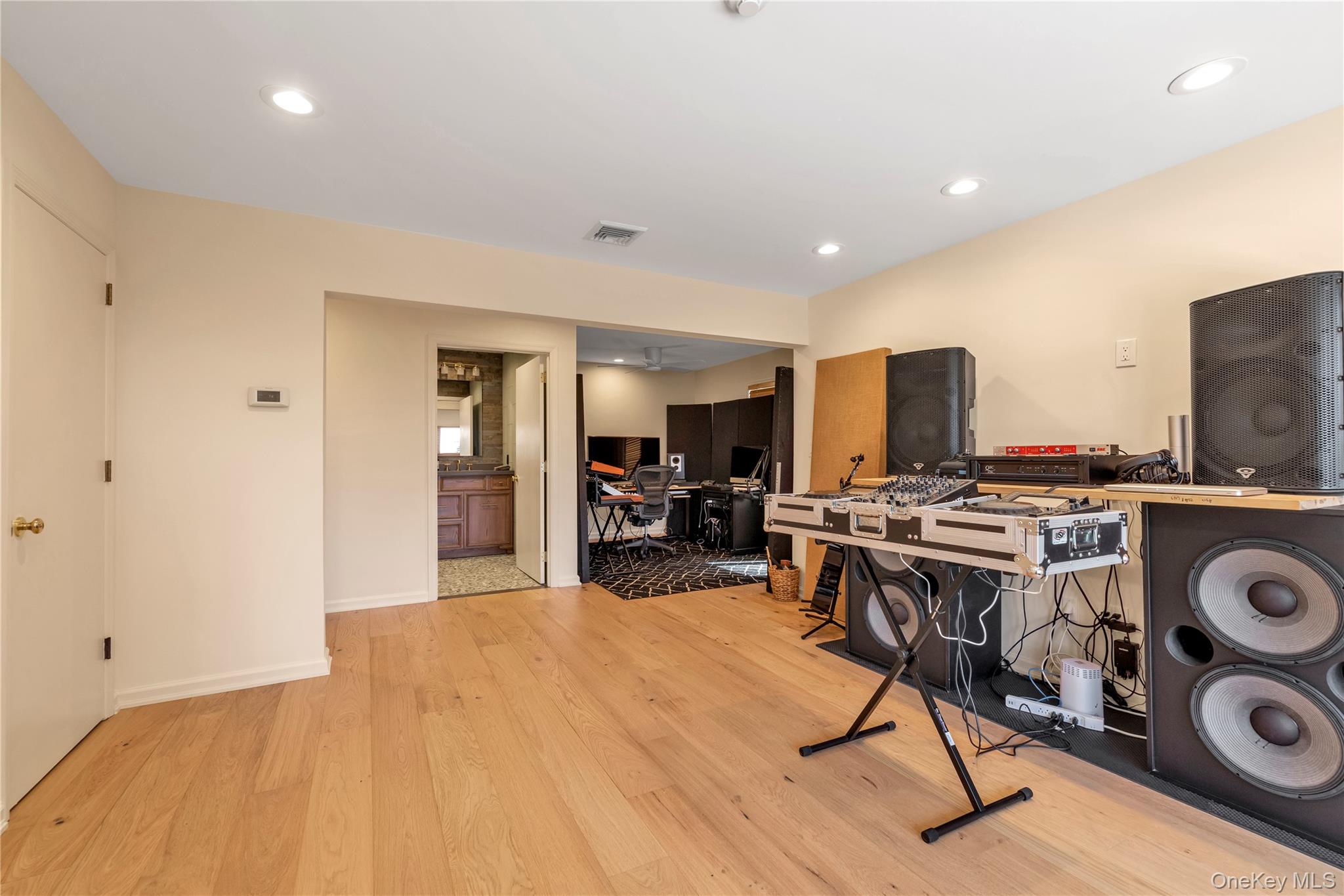 #15 photo, 15 Parkway Drive, ナッソー郡 Roslyn Heights , NY 11577