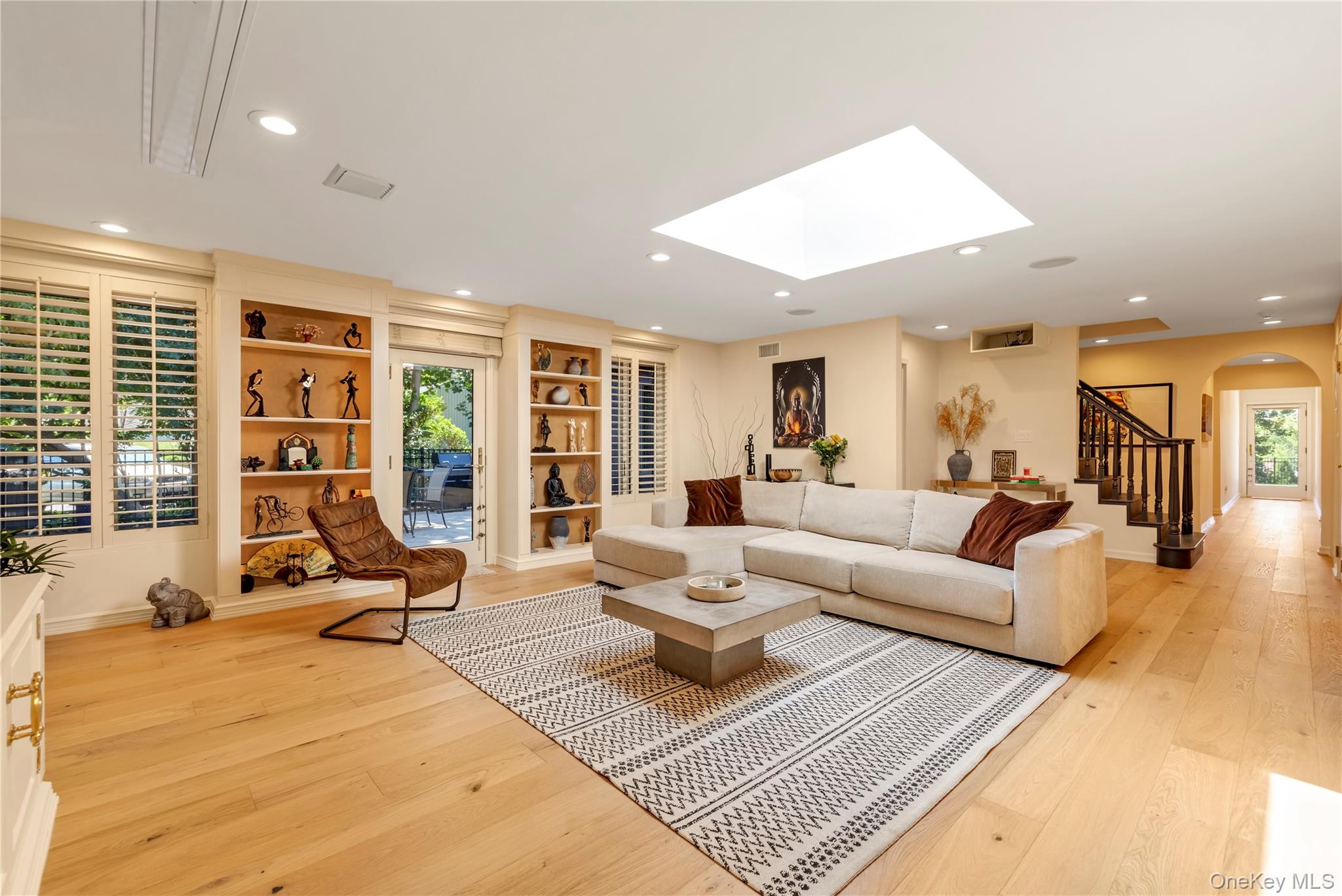 #2 photo, 15 Parkway Drive, ナッソー郡 Roslyn Heights , NY 11577