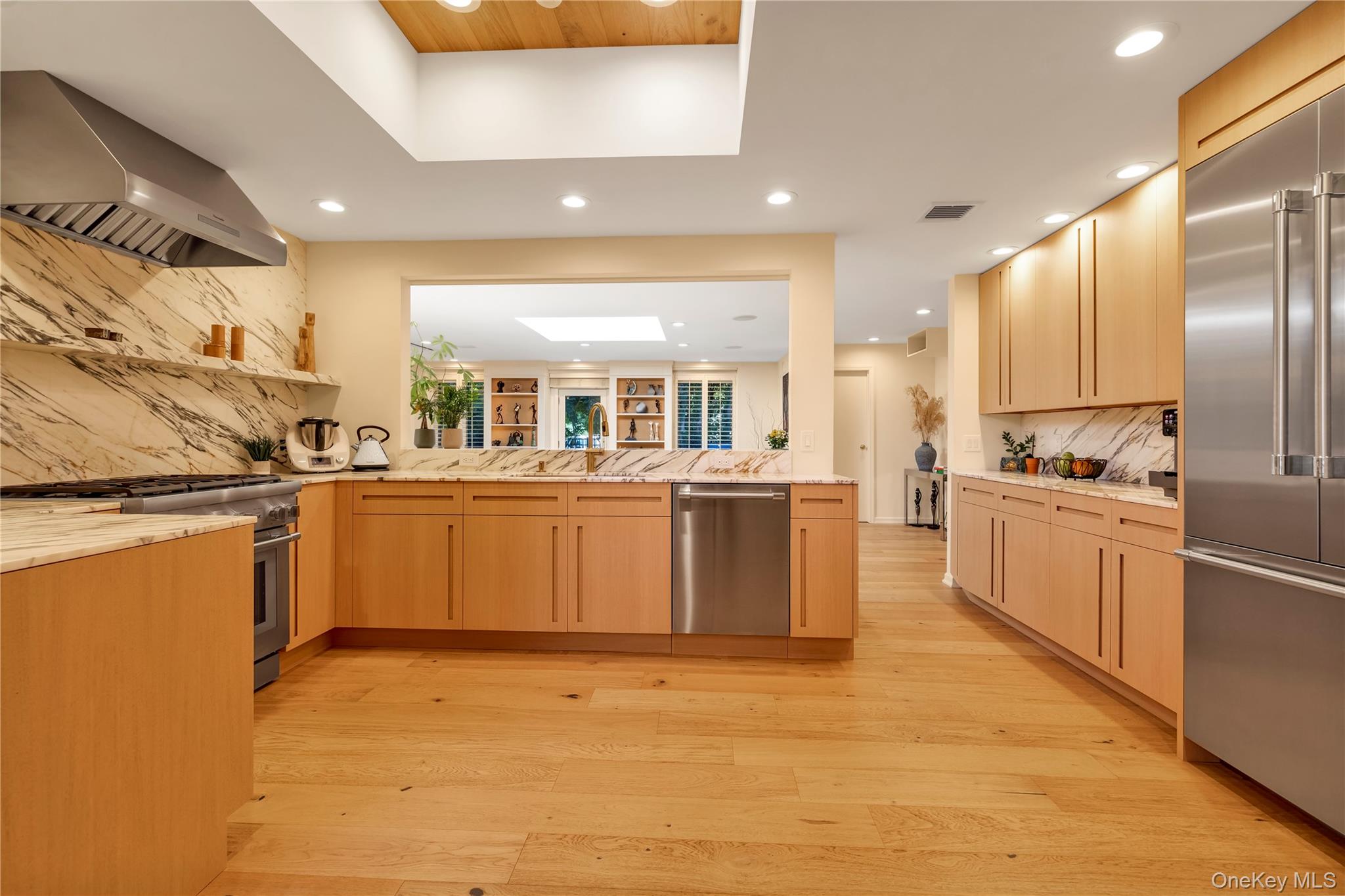 #8 photo, 15 Parkway Drive, ナッソー郡 Roslyn Heights , NY 11577