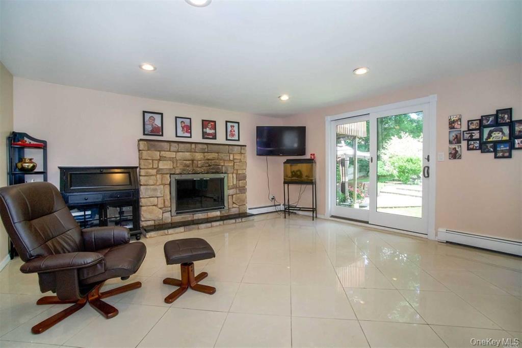 #2 photo, 2 Thorne Court, ナッソー郡 Bethpage , NY 11714