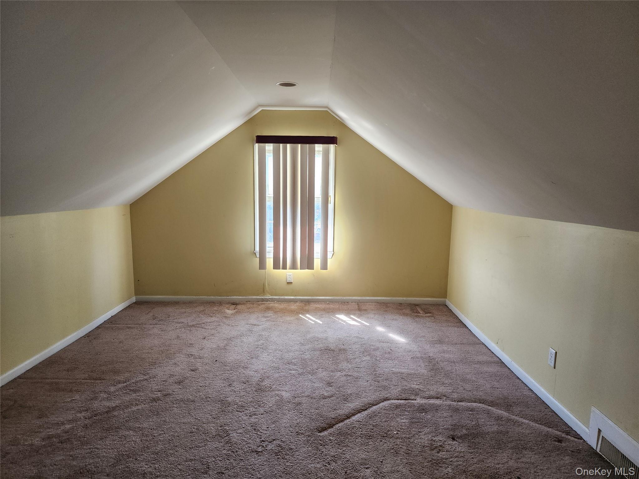 #3 photo, 676 Sobo Avenue, Franklin Square , NY 11010