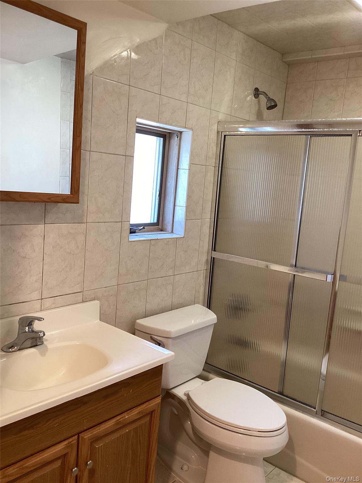 #11 photo, 638 Concord Avenue, ナッソー郡 Williston Park , NY 11596