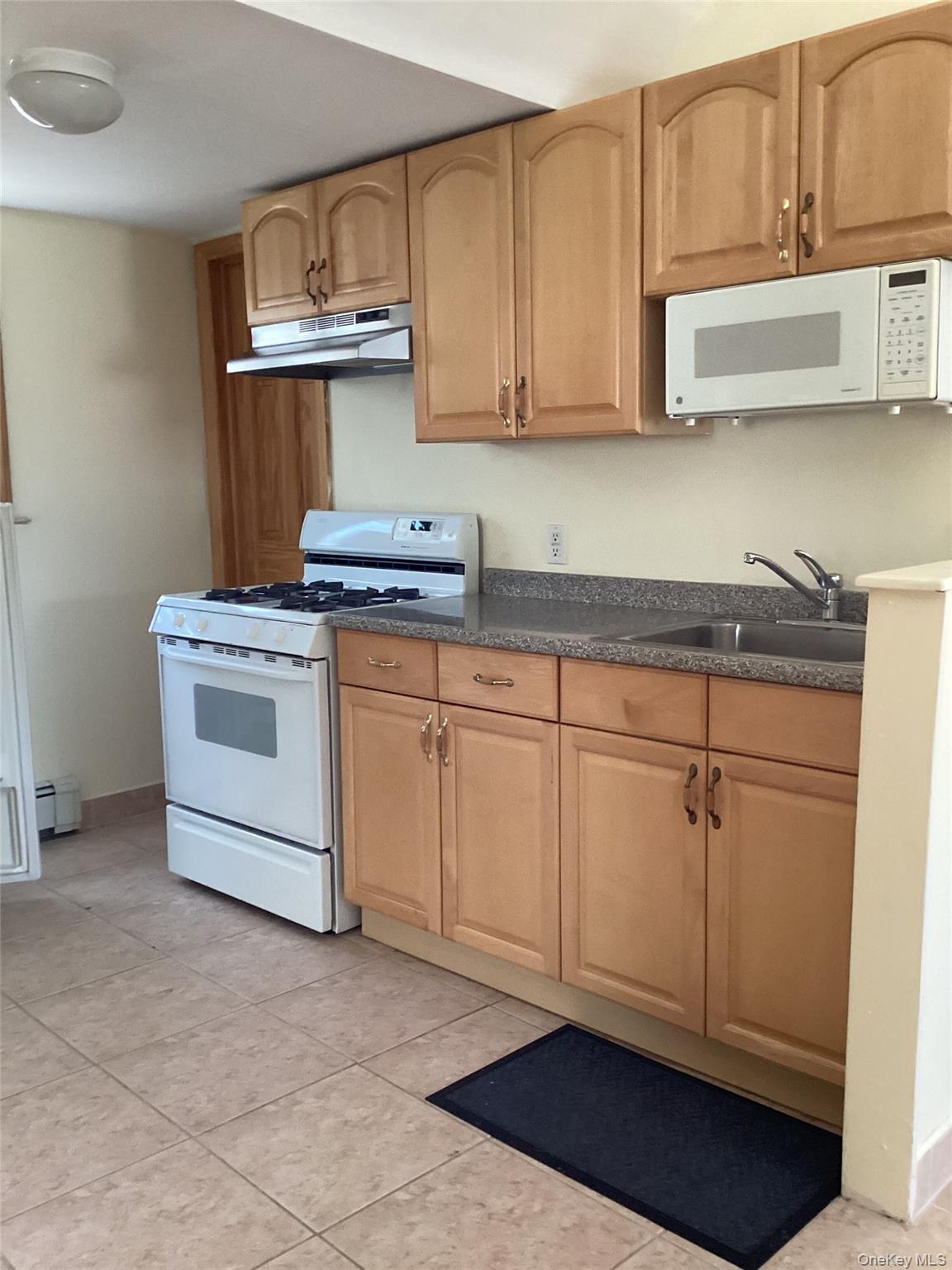 #2 photo, 638 Concord Avenue, ナッソー郡 Williston Park , NY 11596