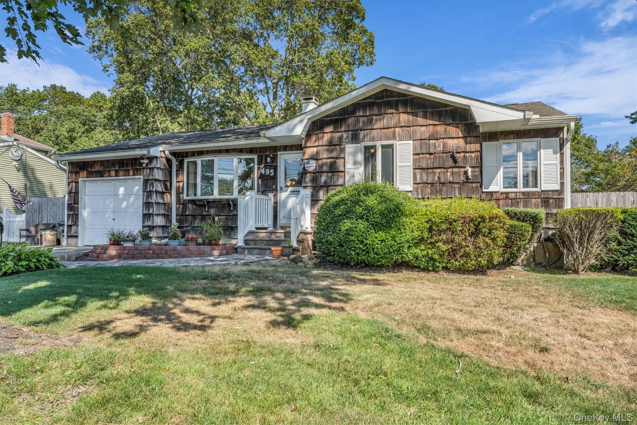 #1 photo, 495 Renee Drive, 东长岛 Bayport , NY 11705