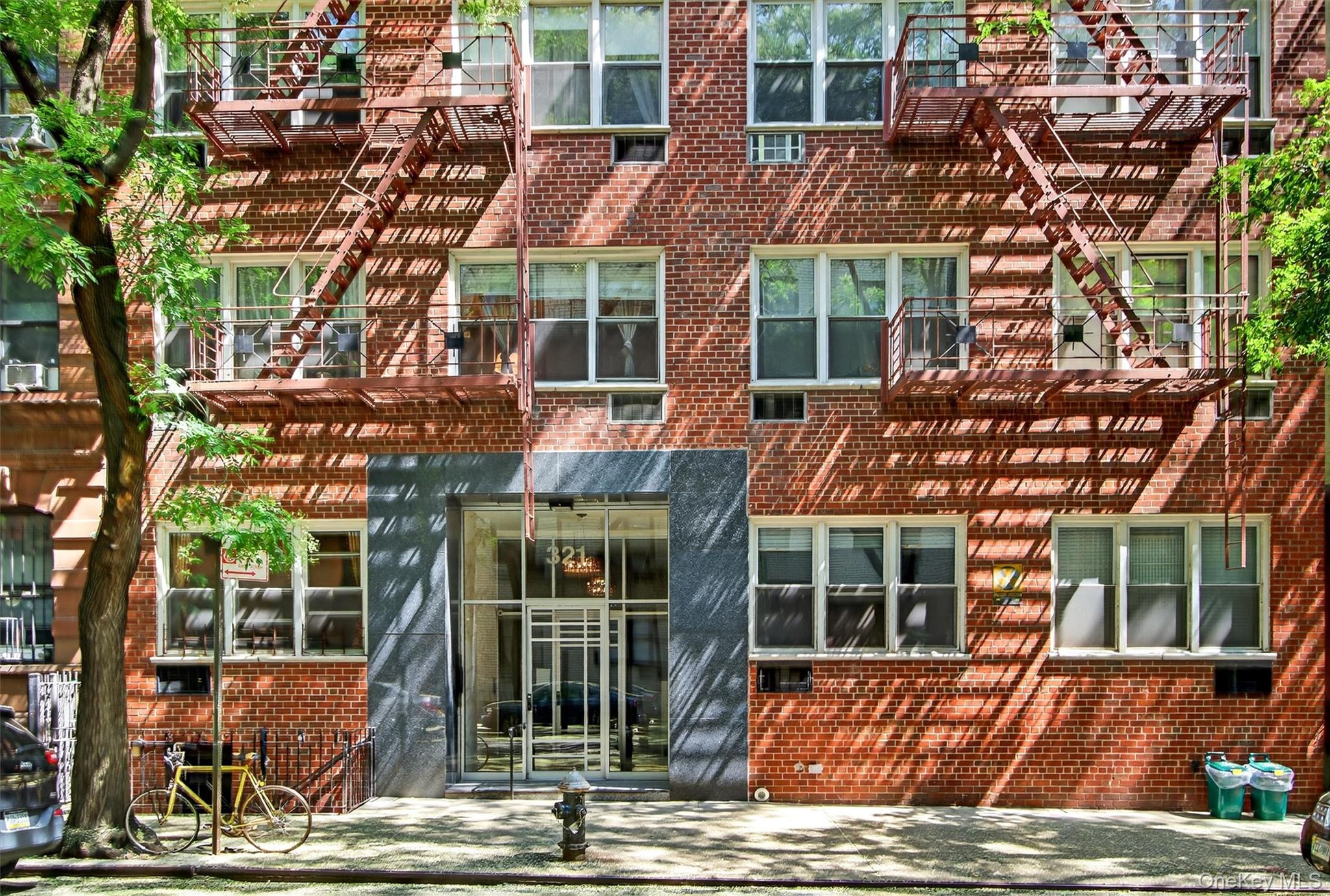 #2 photo, 321 E 89th Street, マンハッタン New York (Manhattan) , NY 10128