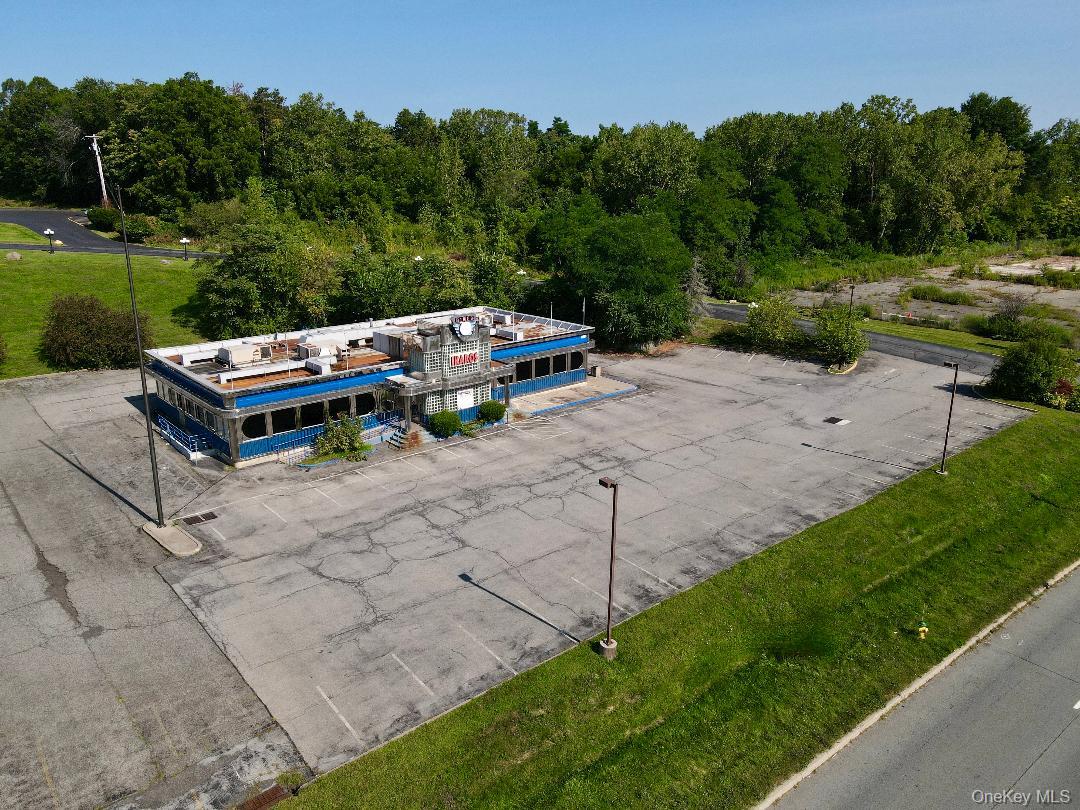 #1 photo, 909 Union Avenue, New Windsor , NY 12553