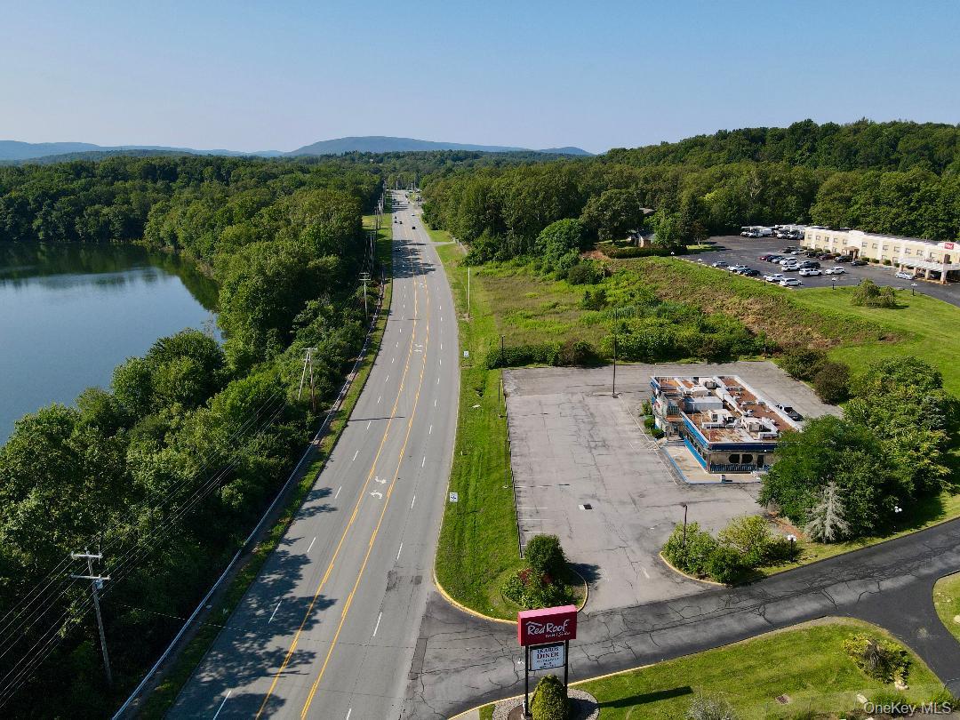 #2 photo, 909 Union Avenue, New Windsor , NY 12553