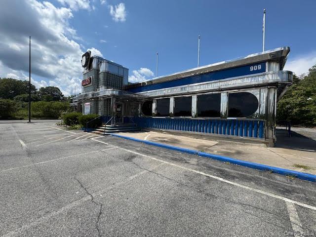 #5 photo, 909 Union Avenue, New Windsor , NY 12553