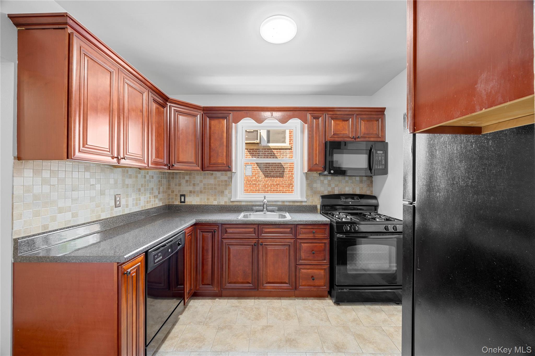 #20 photo, 1054 Lydig Avenue, Bronx , NY 10461