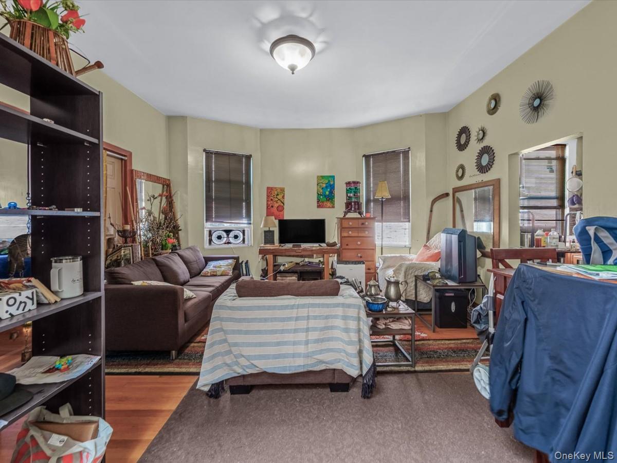 #14 photo, 860 Manida Street, ブロンクス区 Bronx , NY 10474