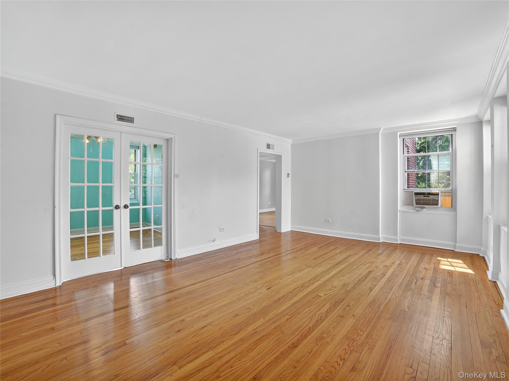 #13 photo, 1348 Midland Avenue, ブロンクス区 Bronxville , NY 10708