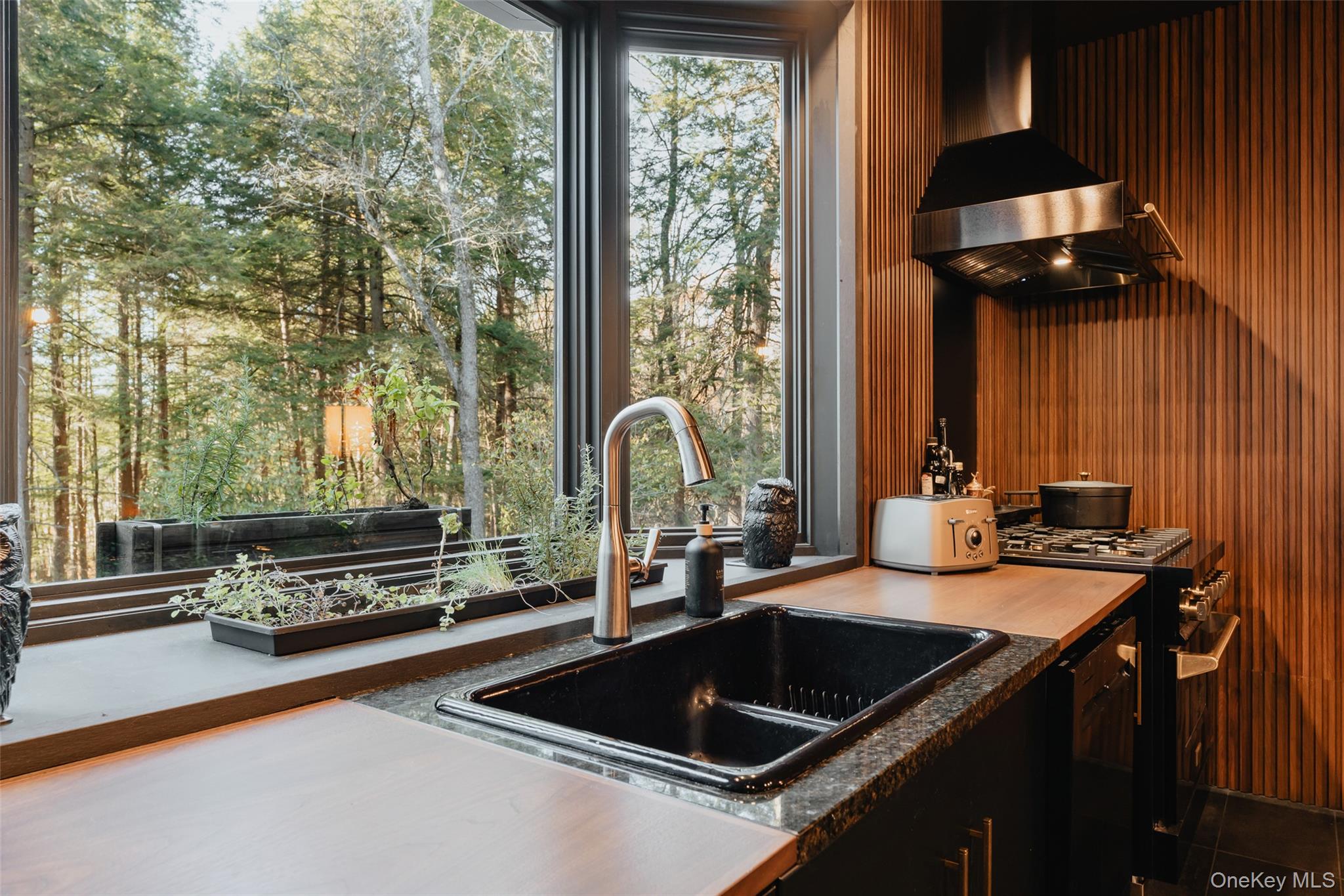 #10 photo, 521 Perry Road, Swan Lake , NY 12720